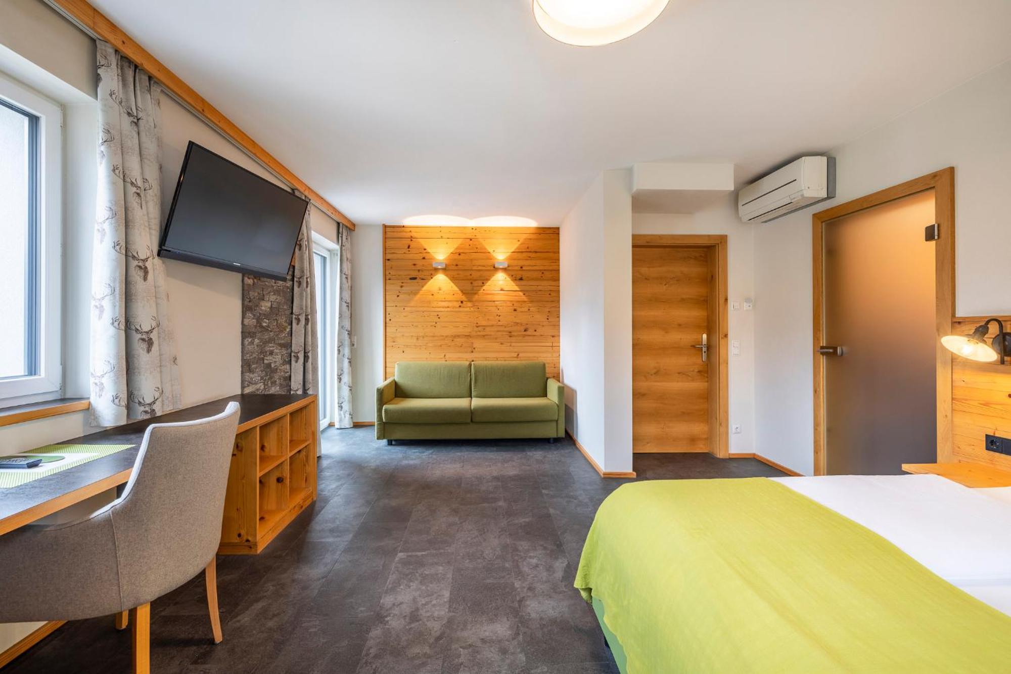 Hotel Hubertus St. Johann im Pongau Exterior foto