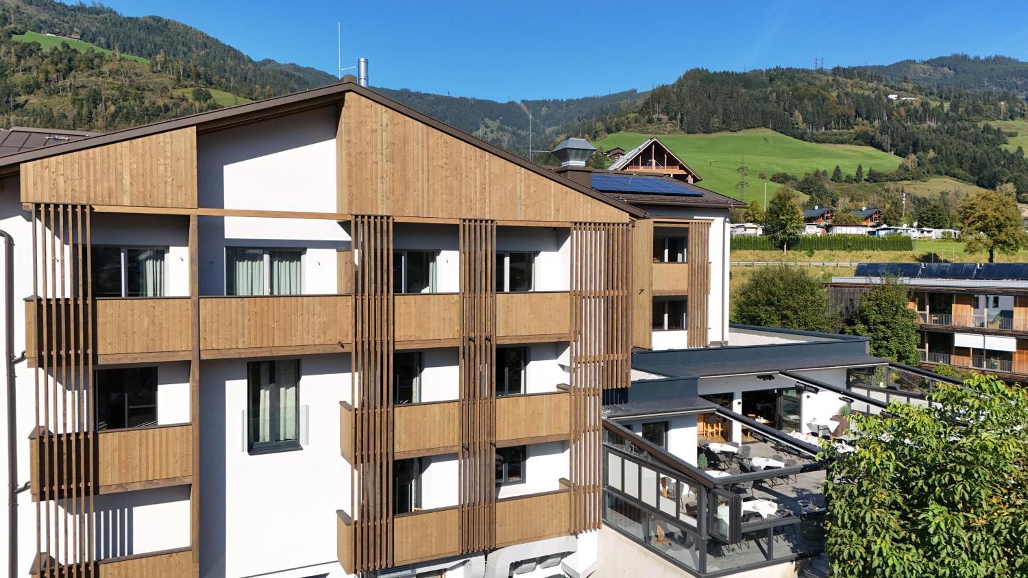 Hotel Hubertus St. Johann im Pongau Exterior foto