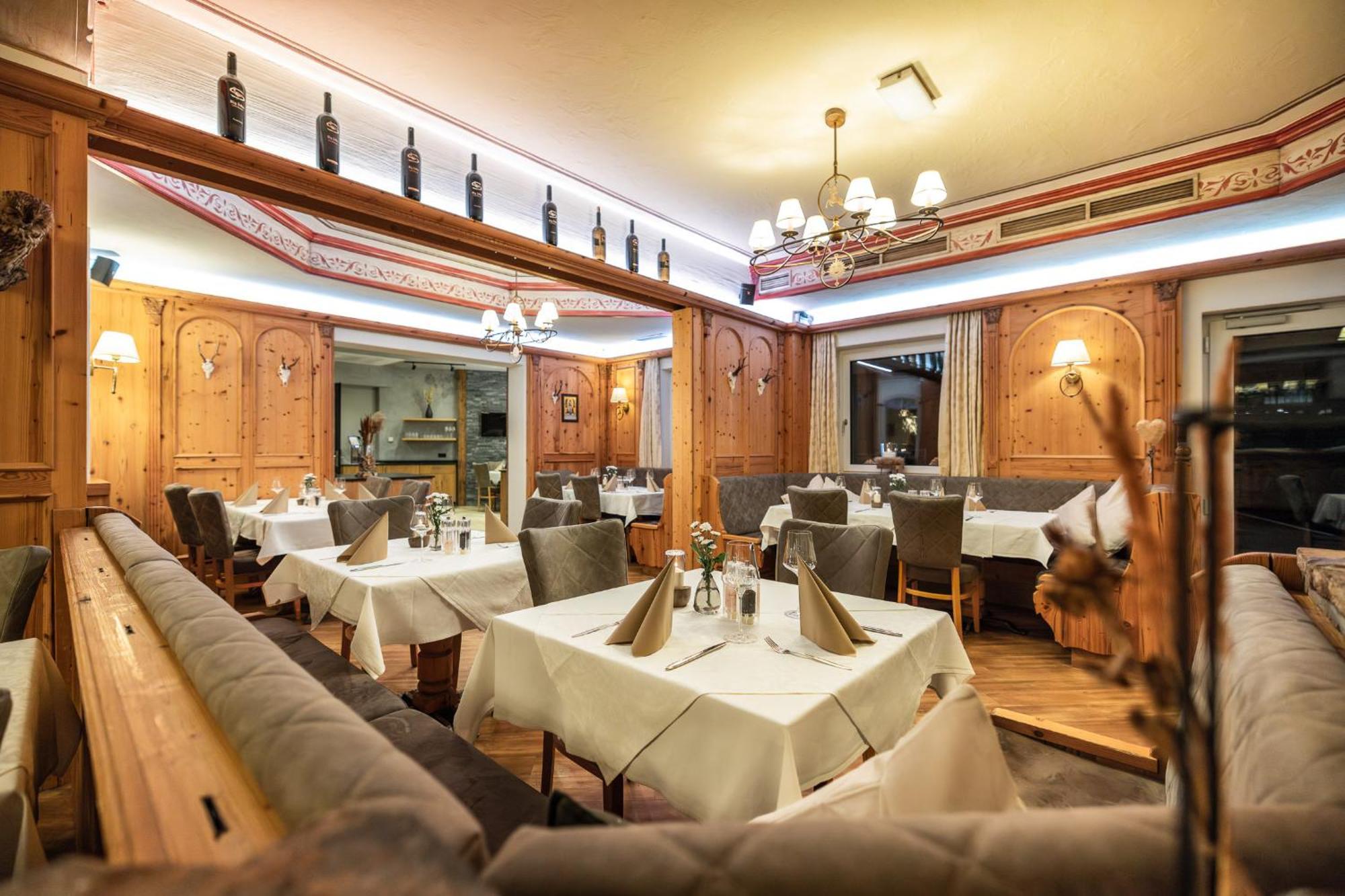 Hotel Hubertus St. Johann im Pongau Exterior foto